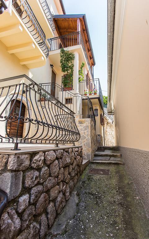 Apartment & Room Antonio Vrbnik Kültér fotó